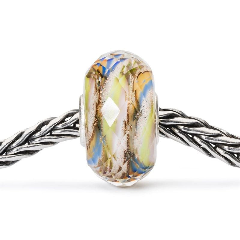 Perle Trollbeads Festival Spirale Verre Multicolore, packshot sur fond blanc