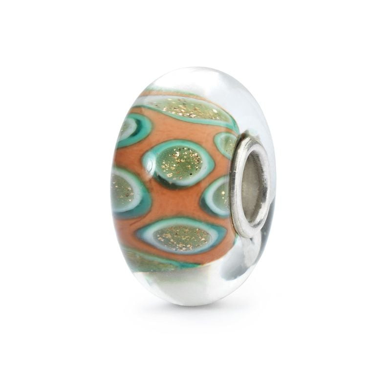 Packshot de la perle TROLLBEADS Il Était Une Fois Verre Orange, charme artisanal en verre orange et 