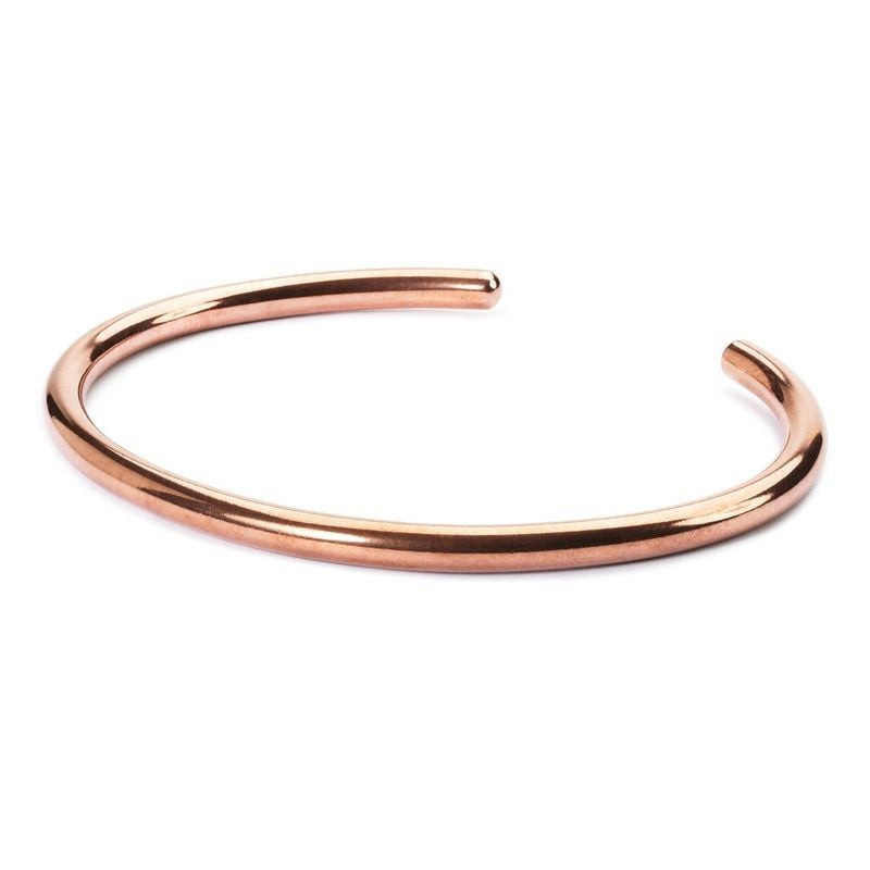 Jonc ouvert Trollbeads en cuivre poli uni, taille XS, présenté seul sur fond blanc