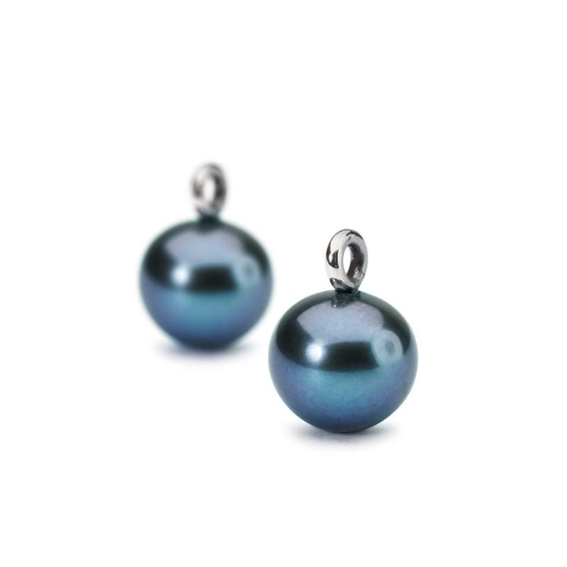 Deux boucles d'oreilles Trollbeads Gouttes rondes de perles plumes de paon en argent sterling sur fo