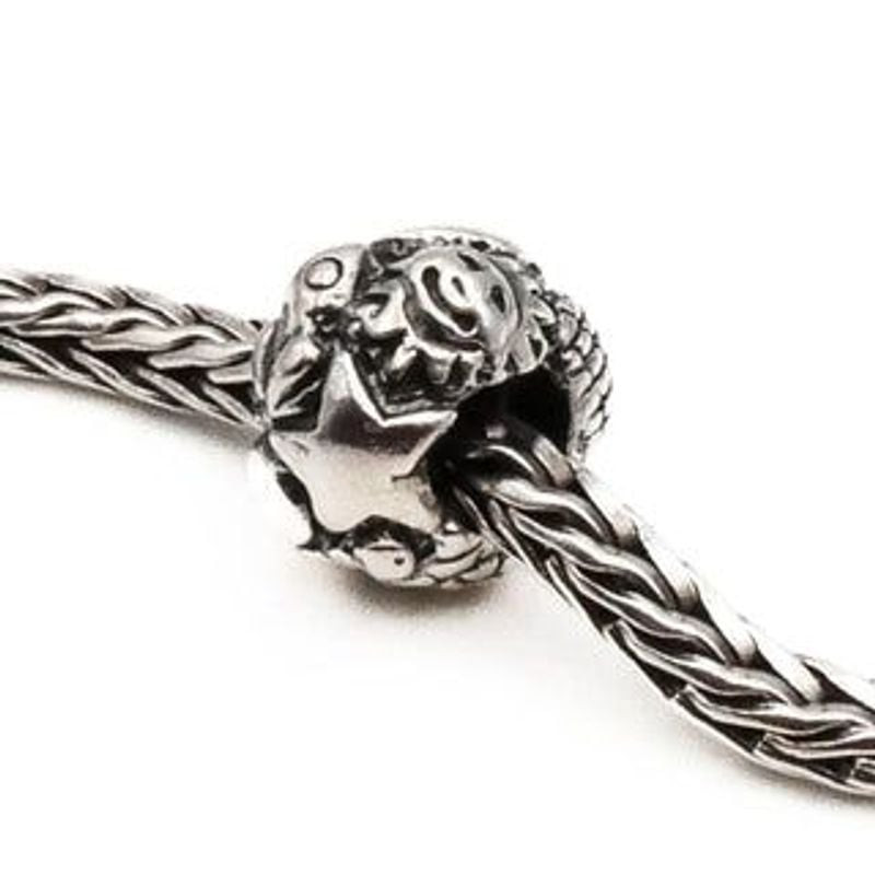 Bille Trollbeads Symboles en argent sur chaîne tressée avec une étoile à cinq branches gravée