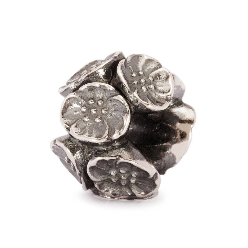 Charme Trollbeads fleurs de cerisier en argent sterling avec fleurs à cinq pétales et étamines perlé
