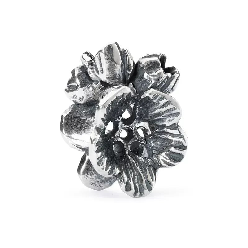 Perle Trollbeads Cresson indien en argent 925 avec fleur de capucine détaillée et finition oxydée