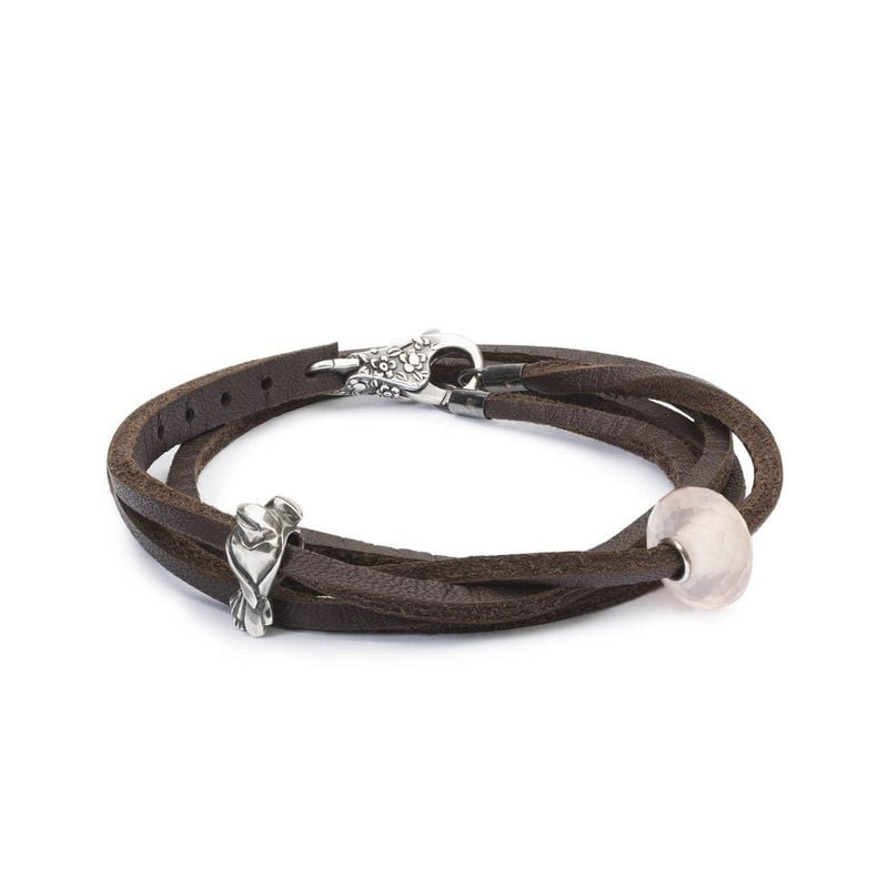 Perle Trollbeads Tourtereaux Argenté présentée sur un bracelet à perles, dévoilant son design d'oise