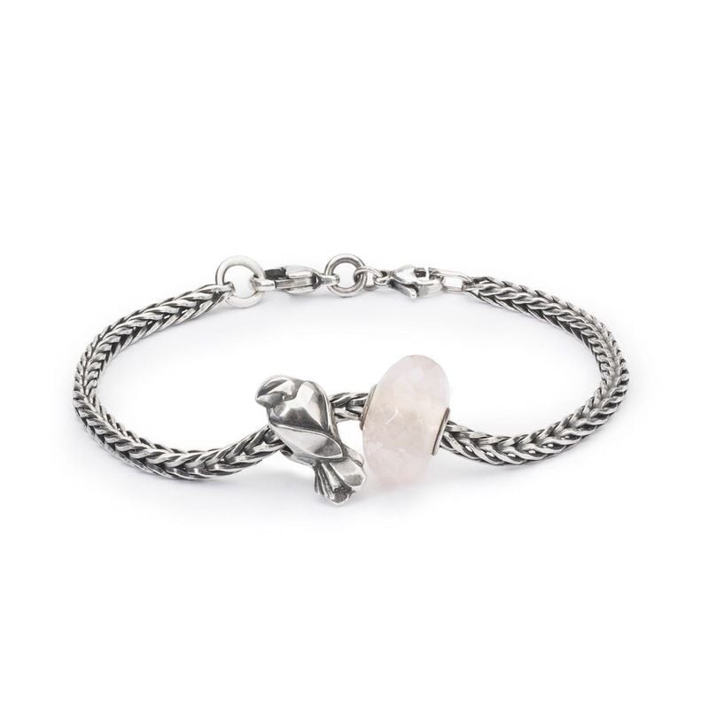 Perle Trollbeads Tourtereaux Argenté en argent 925, deux oiseaux blottis, ambiance bijou romantique.