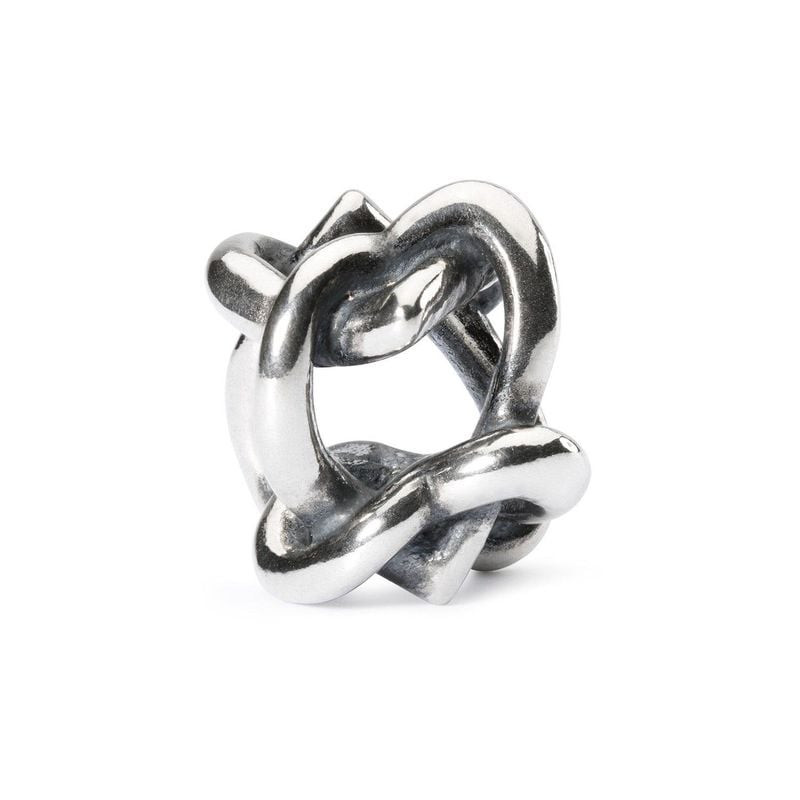 Perle Trollbeads Cœurs Entrelacés Argenté, packshot sur fond neutre, argent sterling 925‰.