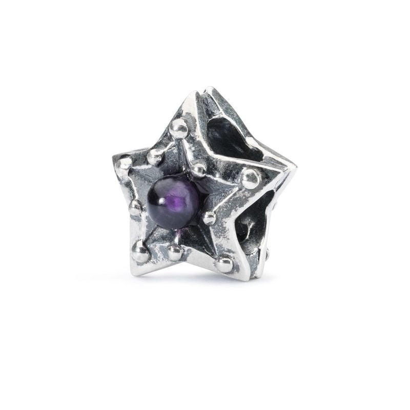 Packshot de la Perle Trollbeads Étoile du sang-froid Argenté en argent 925 avec améthyste naturelle.