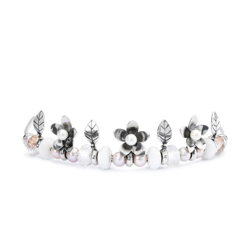 Image d'ambiance : Perle Intercalaire Trollbeads Anémone Argenté, stopper en argent sterling et perl