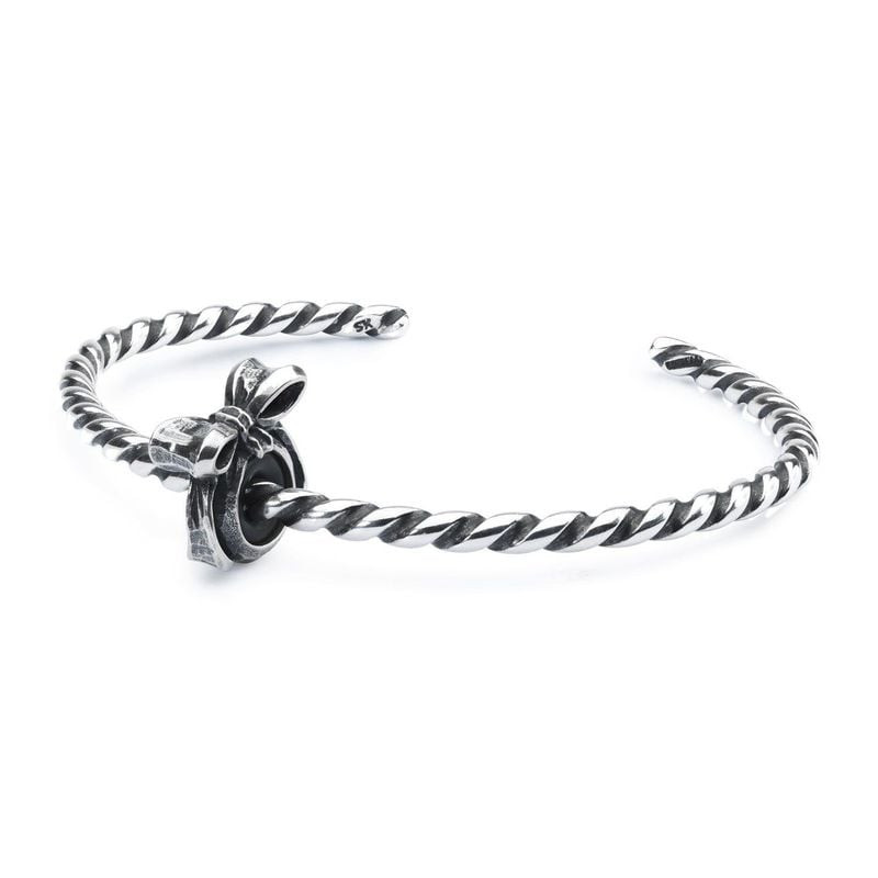 Packshot du Bracelet Trollbeads Jonc Torsadé Argenté en argent 925, jonc torsadé élégant pour perles