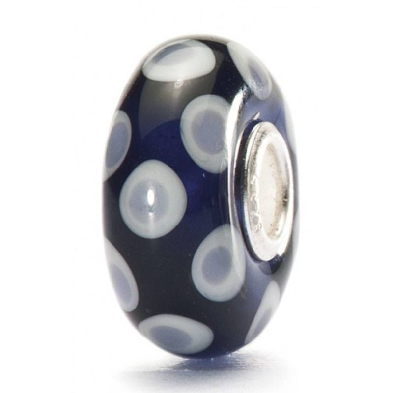 Perle TROLLBEADS Couleur de Joie en verre bleu foncé, motif de points blancs et bleu clair, cœur en 