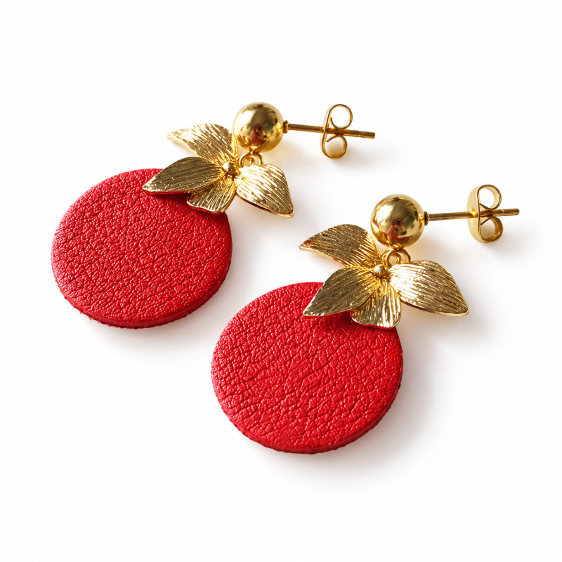 Boucles d'oreilles Pendantes Cécile Léonard Créa Bouquet de Feuilles Cuir Rouge et Doré