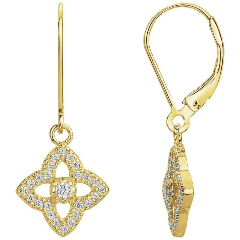 Paire de dormeuses plaquées or à pendentifs ajourés en forme de trèfle à quatre feuilles sertis de 5
